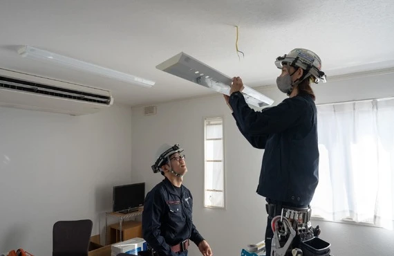 学歴不問で応募 | 名古屋で電気工事の求人なら有限会社山内電気工事